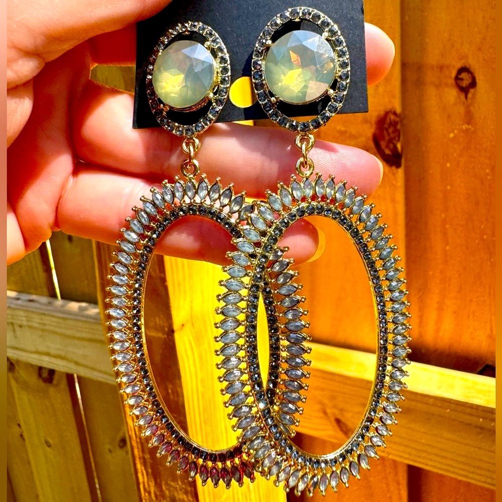 Vintage Y2K Large Green and Gold Oval Circle Drop Statement Earrings.